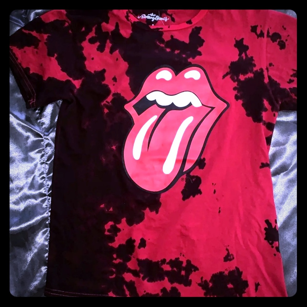 Moody smoke effect Rolling Stones logo t